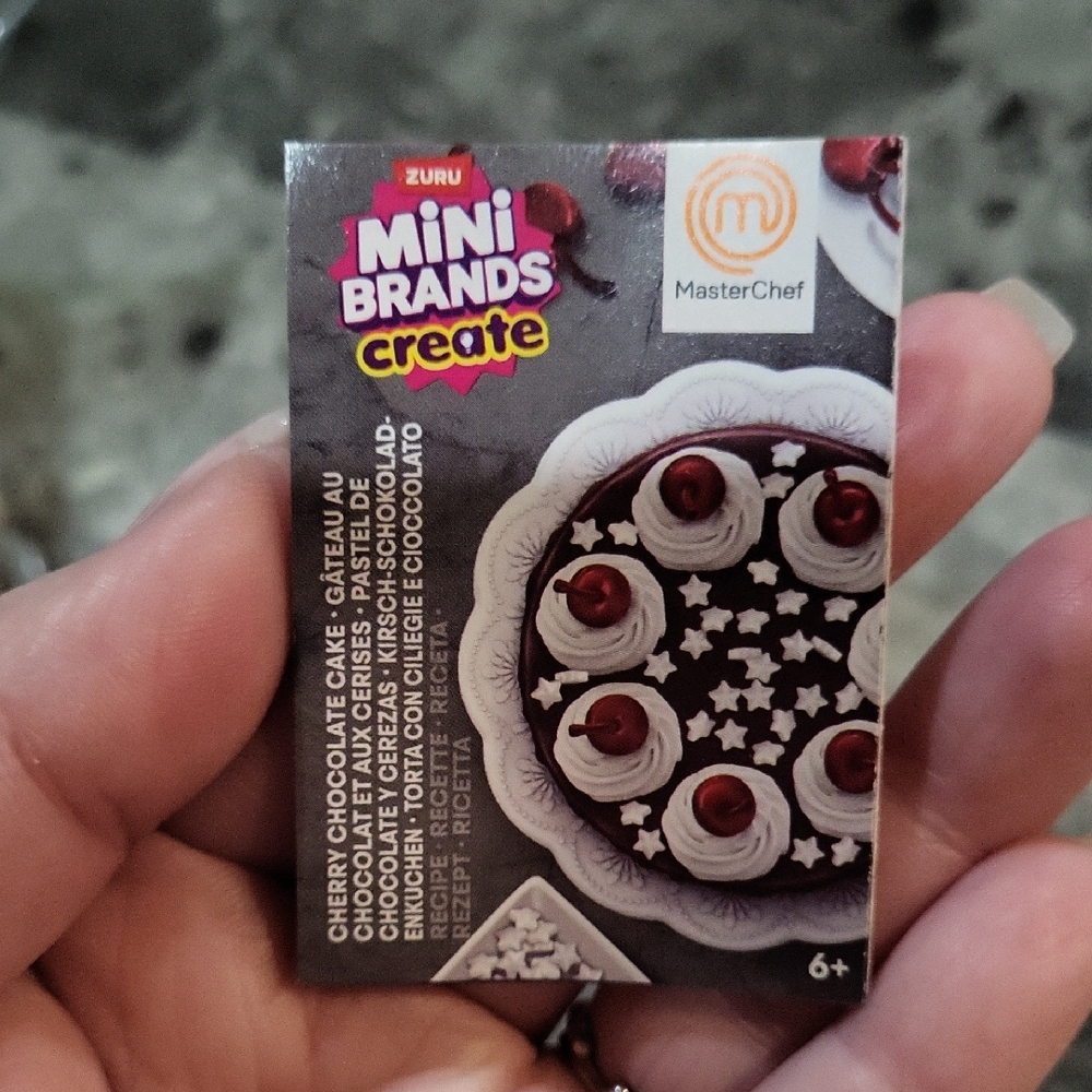 Zuru Mini Brands Create Cherry Chocolate Cake